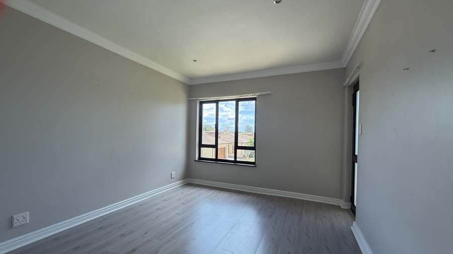 3 Bedroom Property for Sale in Summerstrand Eastern Cape